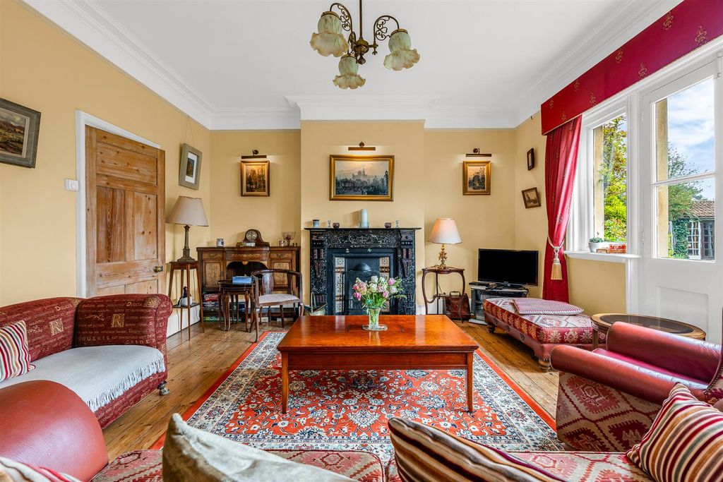 Additional image 8 of 4 bed semi-detached house for saleQueens Hill House, Queens Road, Hertford SG13
