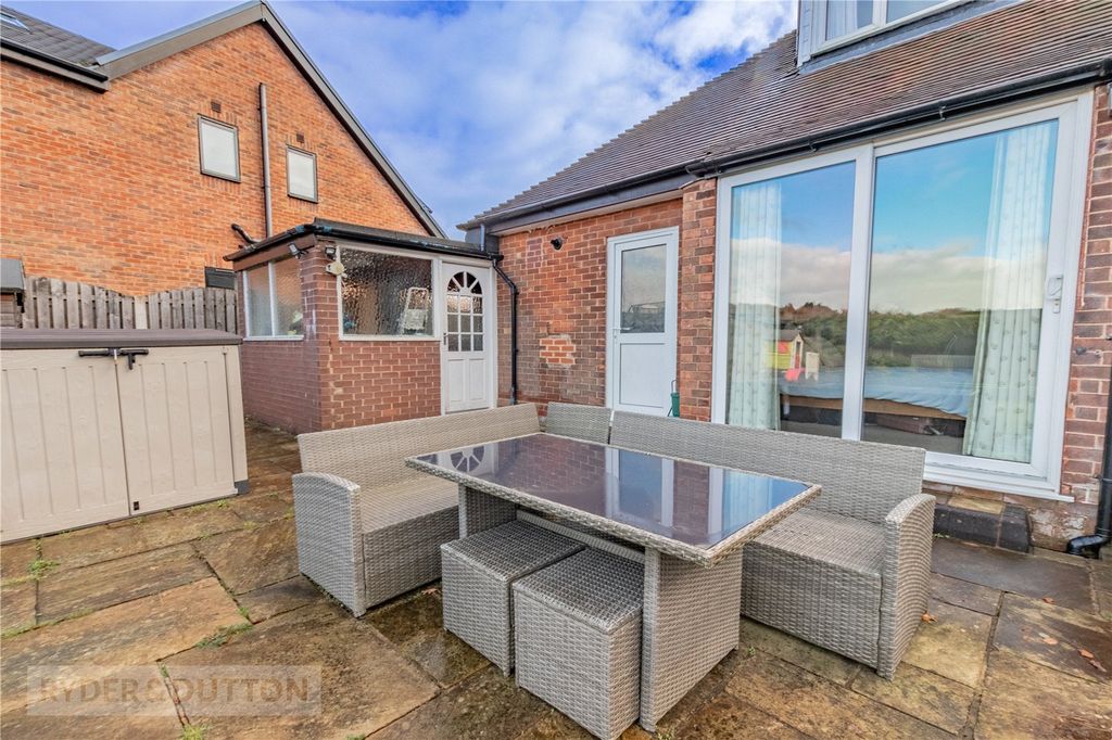 Property photo 3 of 23 Rear Garden