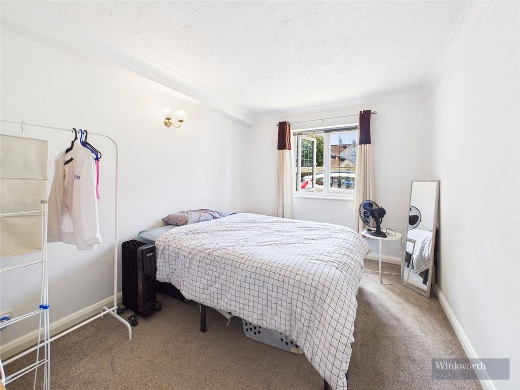 Property photo 2 of 8 Picture No. 21