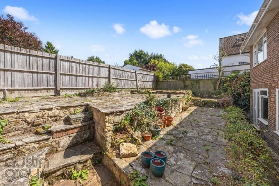 Property photo 3 of 16 Hove Park Way, 12A-018 (Custom).Jpg