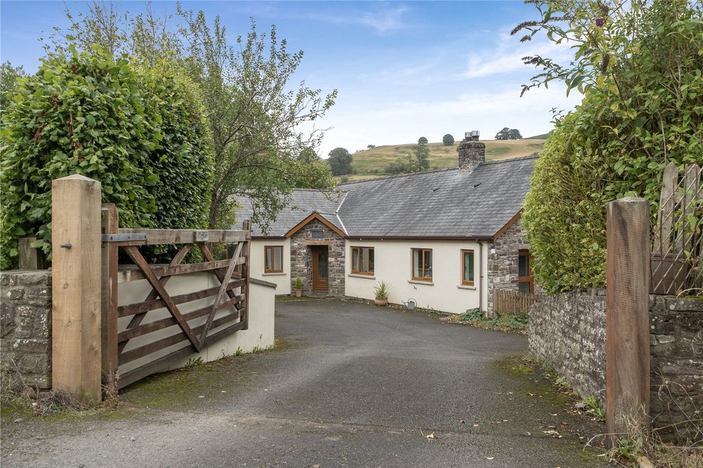 Property photo 1 of 23 Picture No. 17
