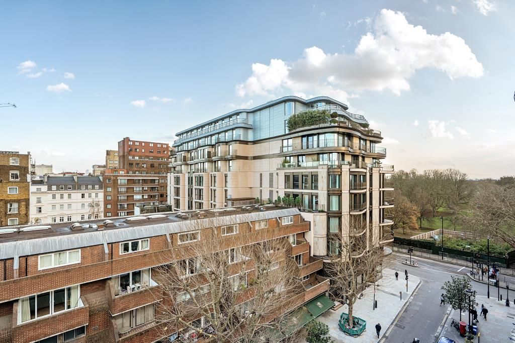 Property photo 2 of 20 External Front