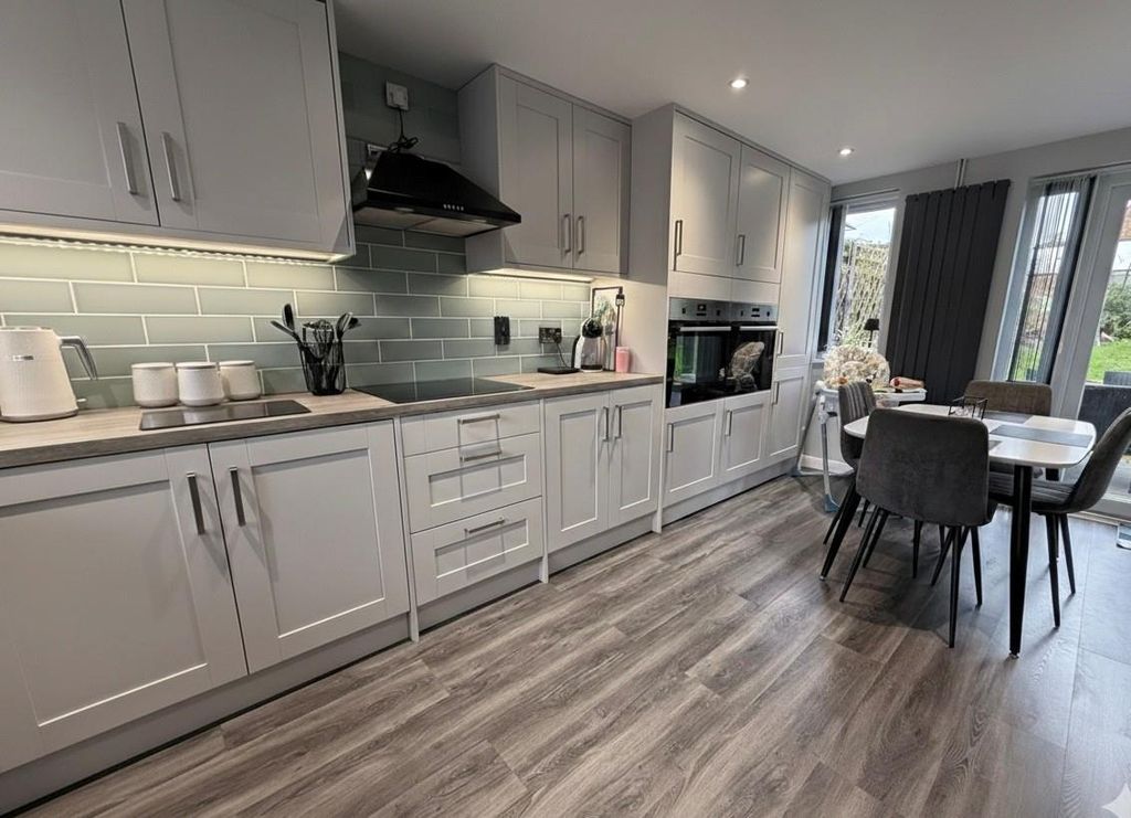 Property photo 2 of 9 6.Jpg