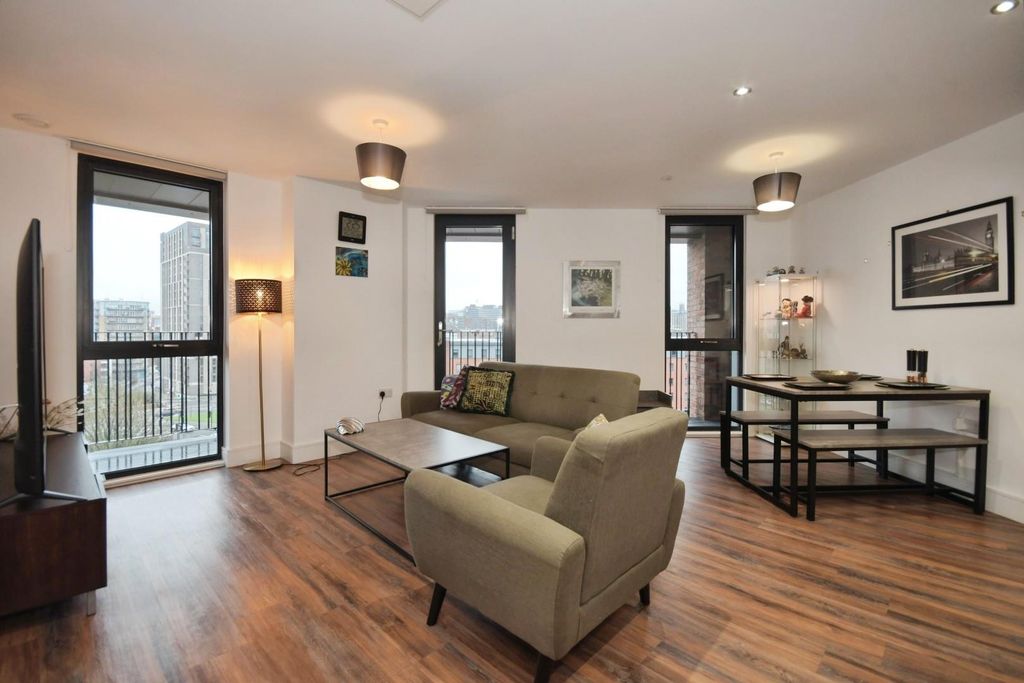 Property photo 2 of 26 Living Area