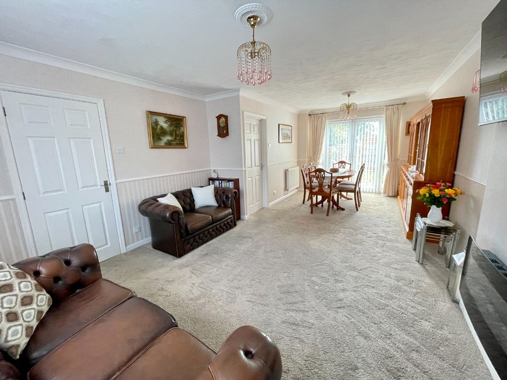 Property photo 3 of 21 4177154