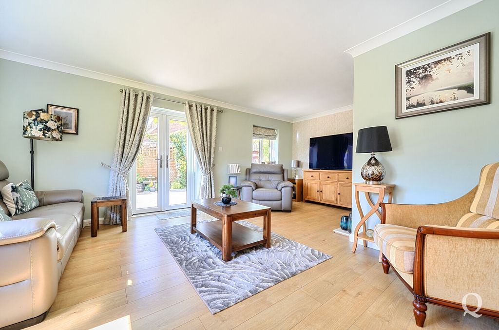 Property photo 3 of 37 82Aafd90-c443-495...