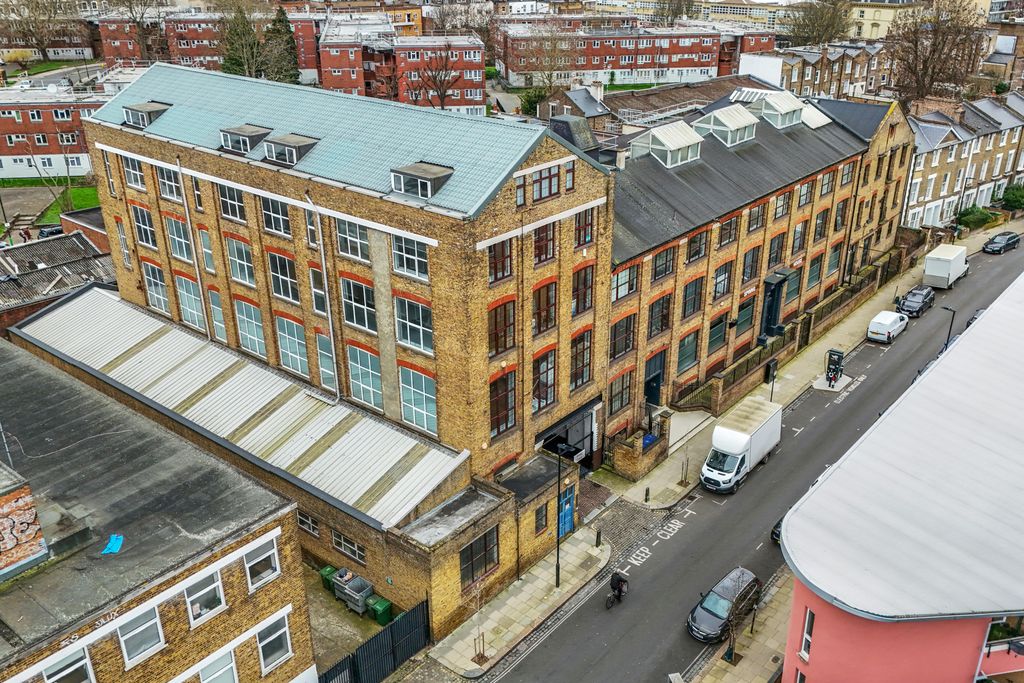 Property photo 1 of 10 Ol-Bc-Springplace-1.Jpg