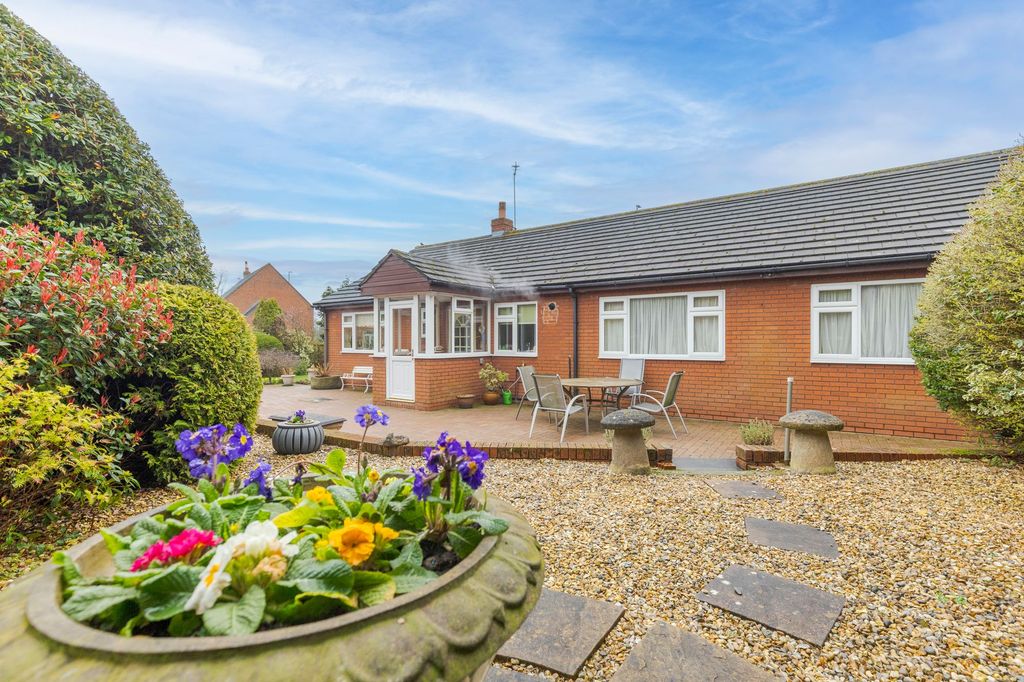 Property photo 3 of 24