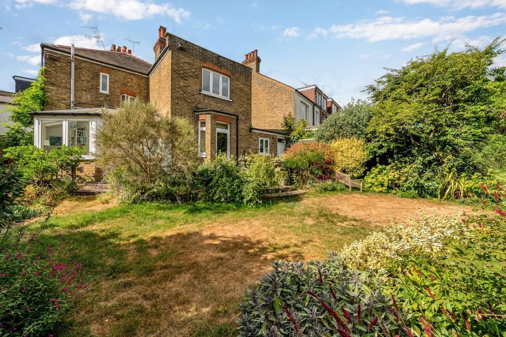 Property photo 1 of 18 40A Hazledene Road-17.Jpg