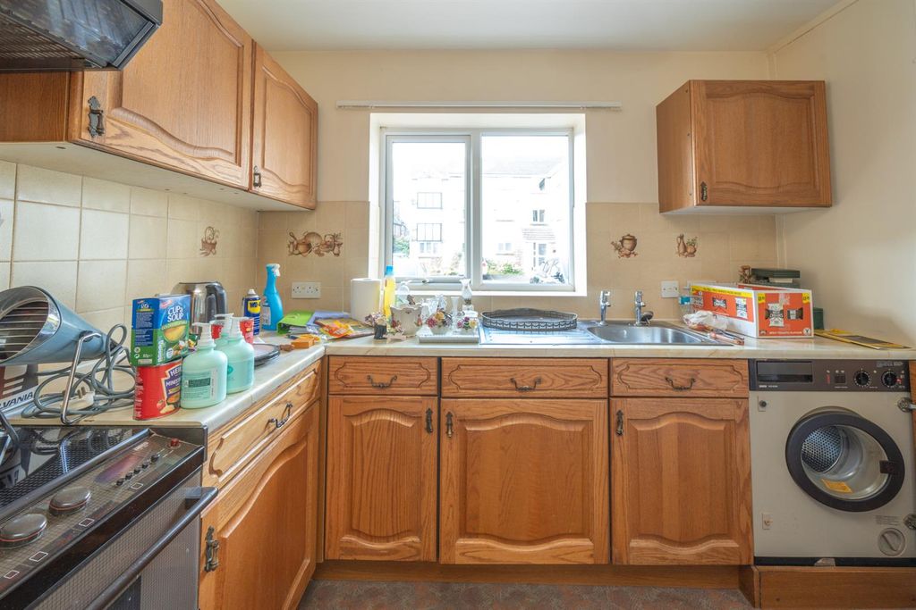Property photo 3 of 8