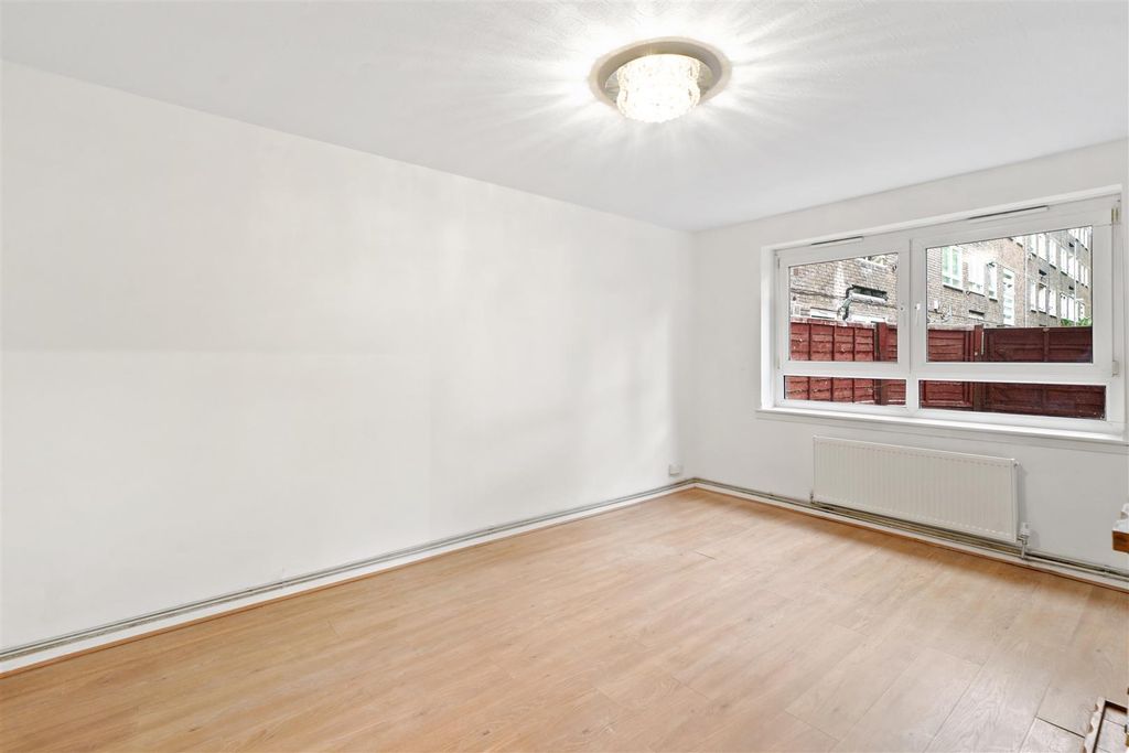 Property photo 1 of 9 Living Room.Jpg