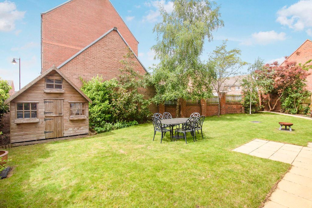 Property photo 2 of 31 Photo 17