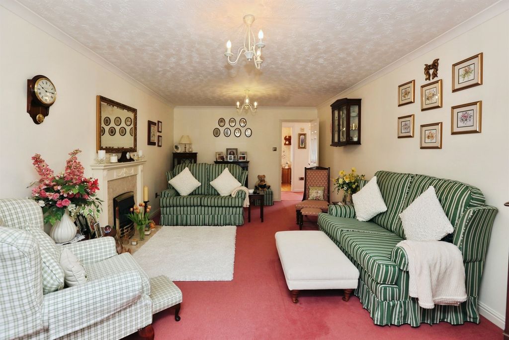 Property photo 3 of 22