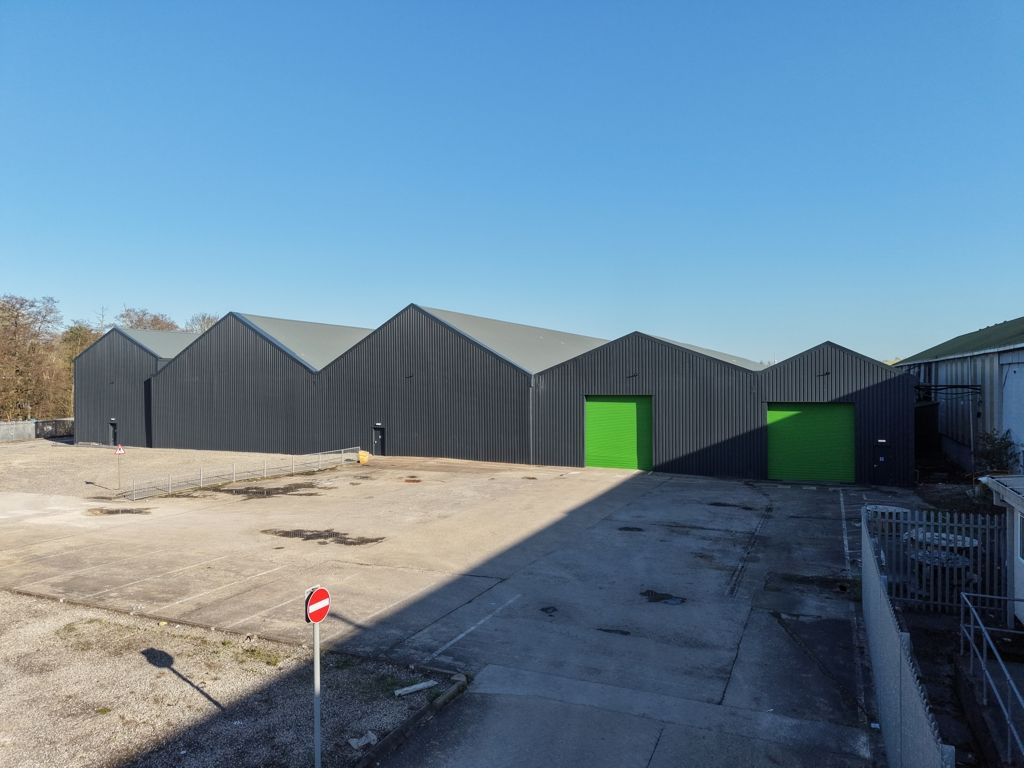 Property photo 2 of 13 Photo 21