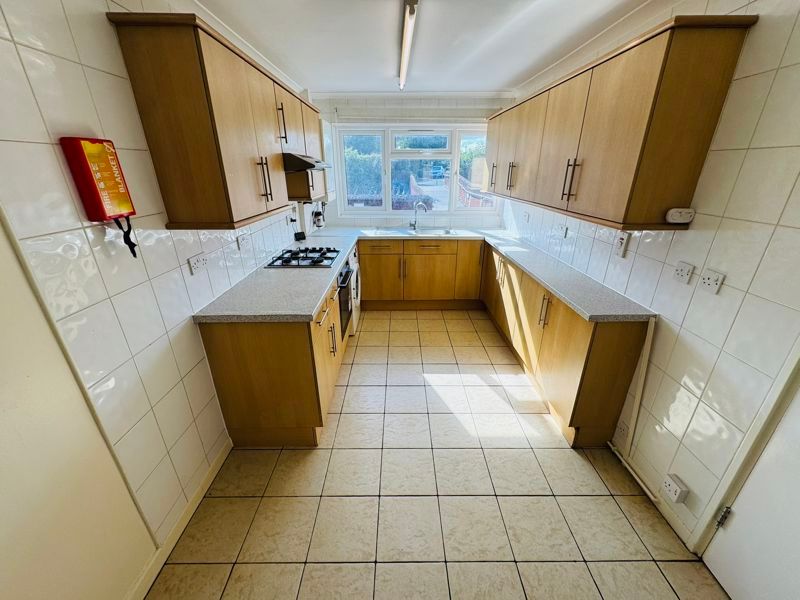 Property photo 3 of 10 Photo 8