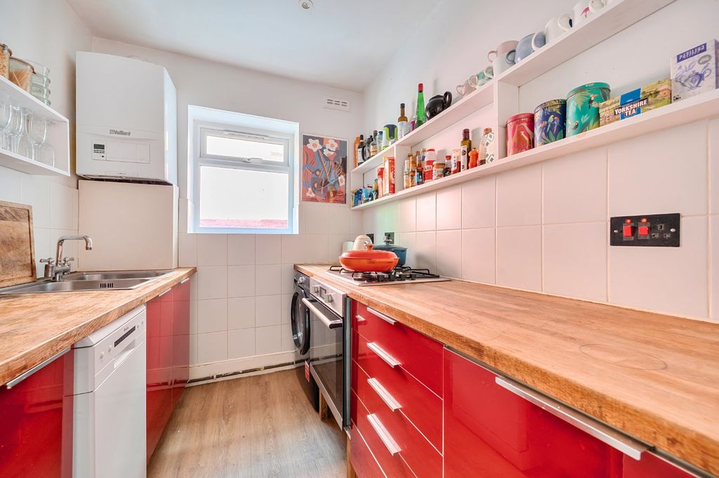 Property photo 3 of 14 Picture No. 44