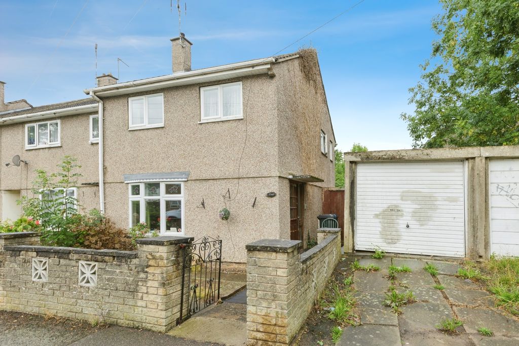 Property photo 1 of 17 Front