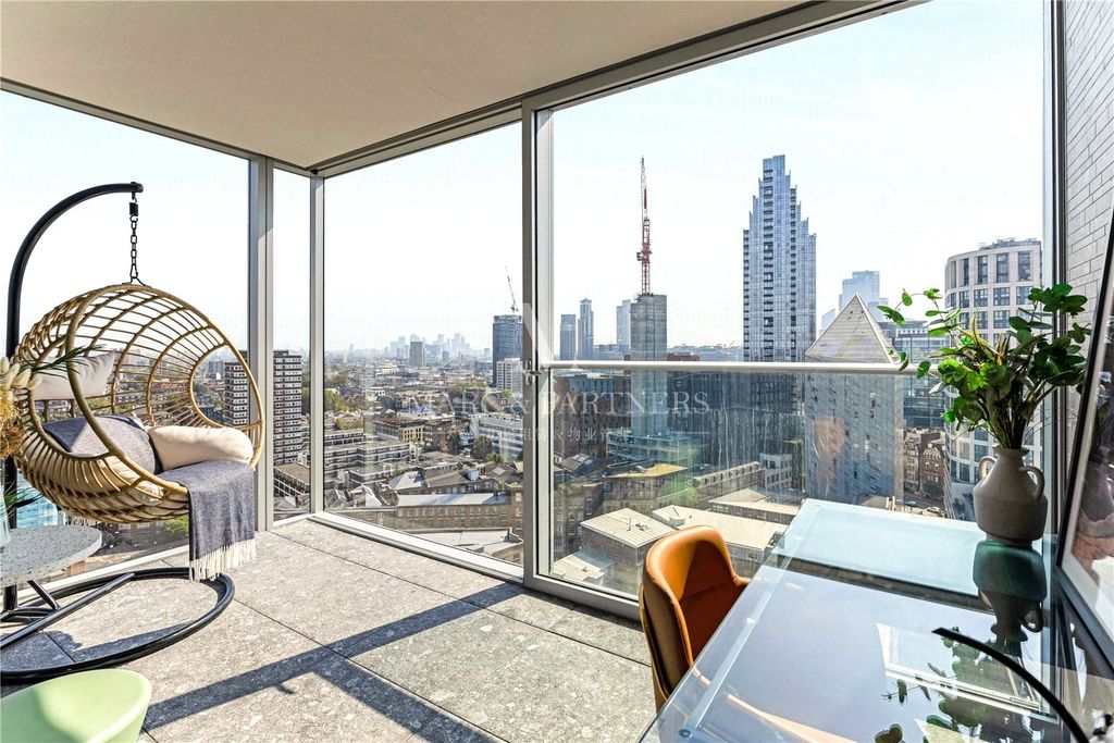 Property photo 2 of 21 Picture No. 06