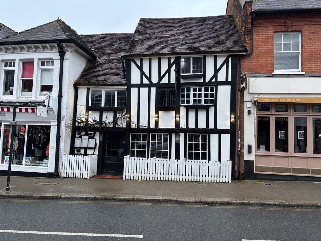 Property photo 1 of 5