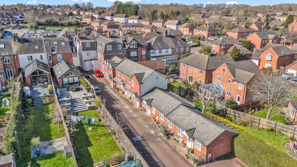 Property photo 3 of 19