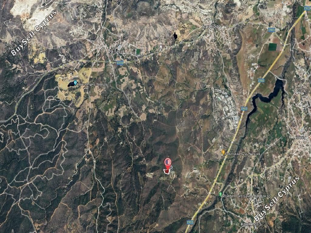 Property photo 3 of 4