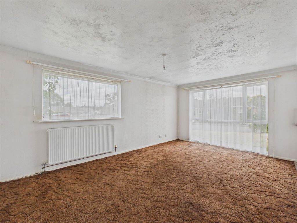 Property photo 3 of 13 Cam03972G0-Pr0413-Still014.Jpg