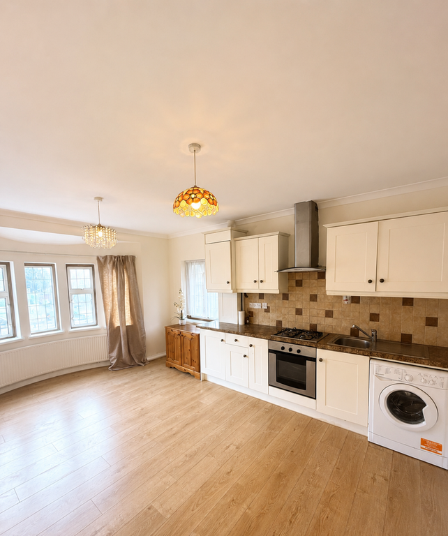 Property photo 1 of 9 Kitchen
