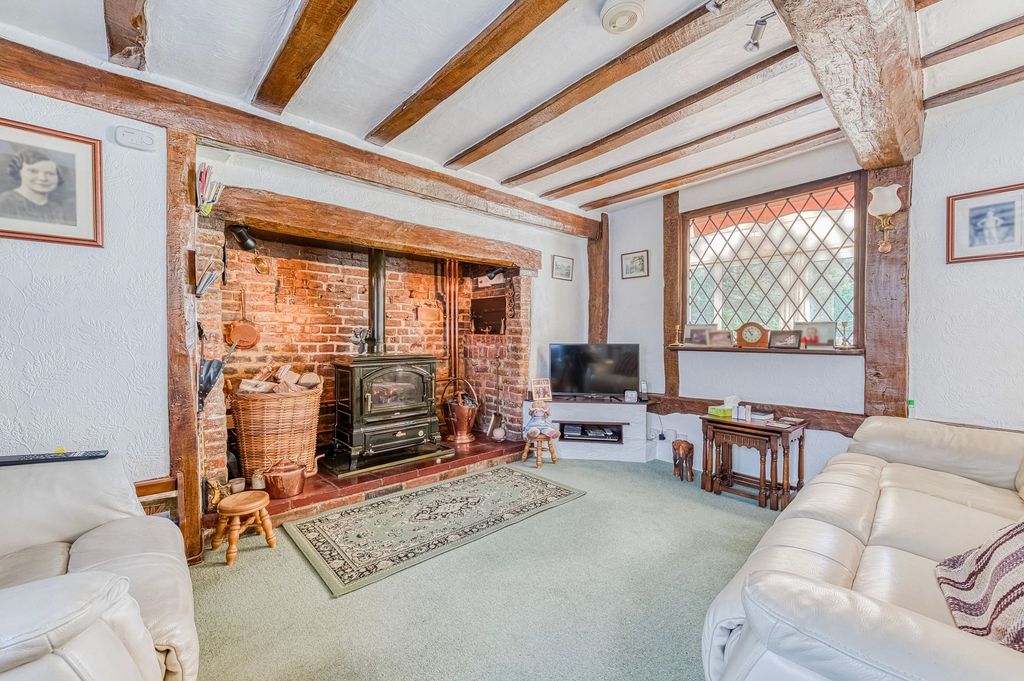 Property photo 2 of 28