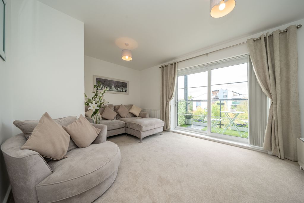 Property photo 3 of 10