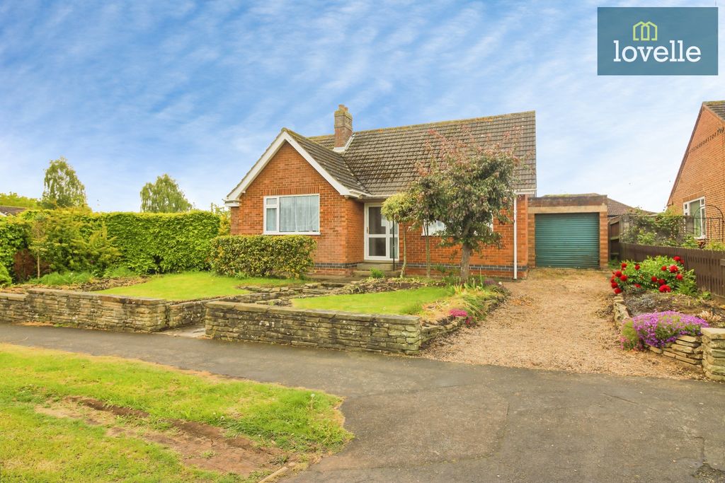 Property photo 1 of 21