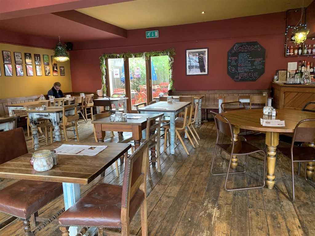 Property photo 2 of 11 Image00003.Jpeg