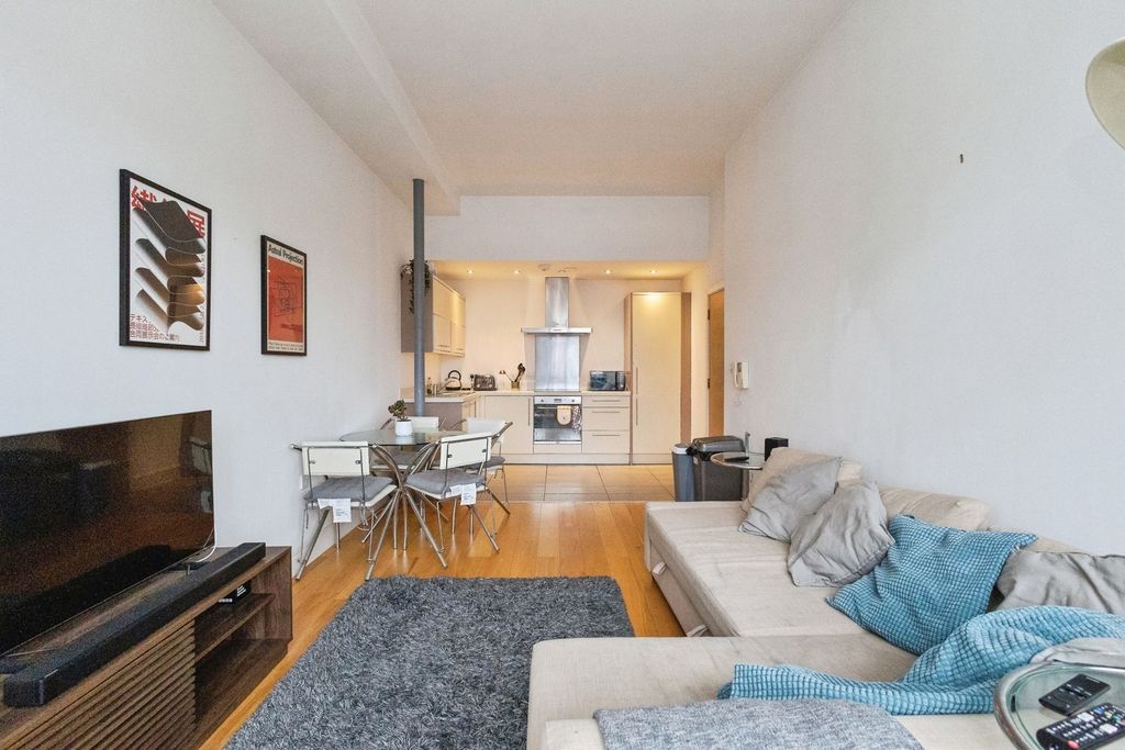 Property photo 2 of 12 Pbox-Img.Jpg