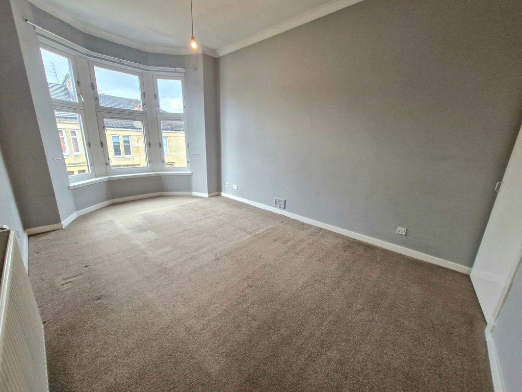 Property photo 1 of 6 Lounge