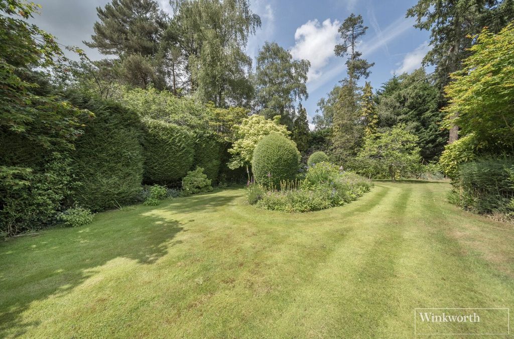 Property photo 3 of 22 Picture No. 18