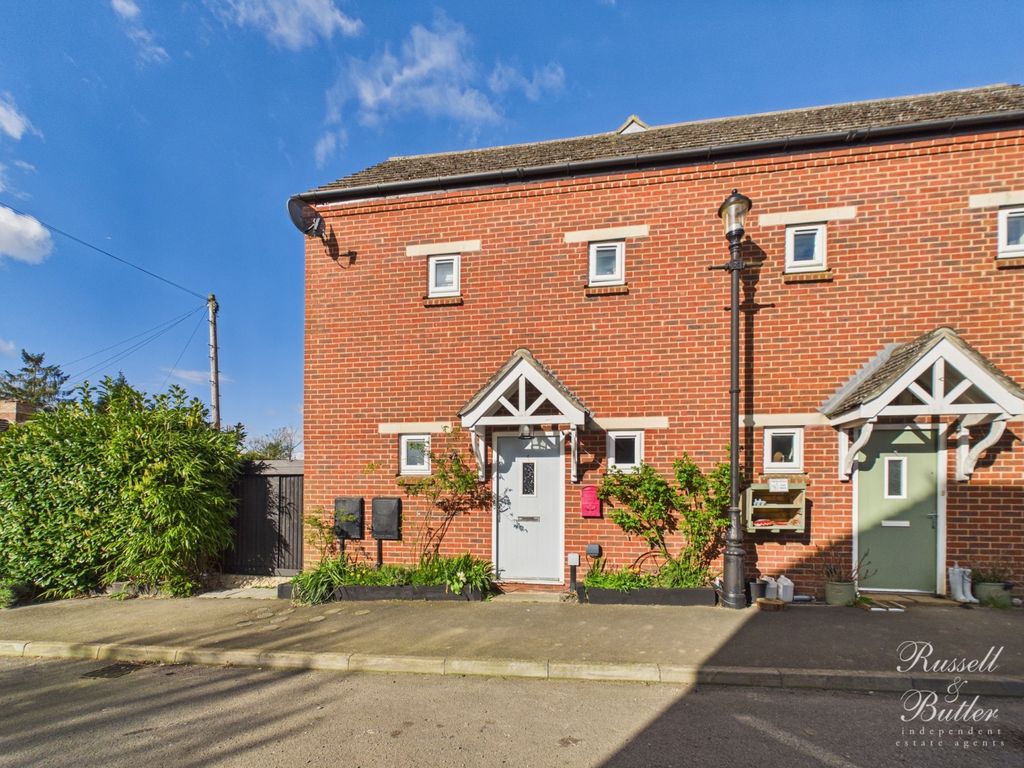 Property photo 1 of 15 Cam01995G0-Pr0430-Still032