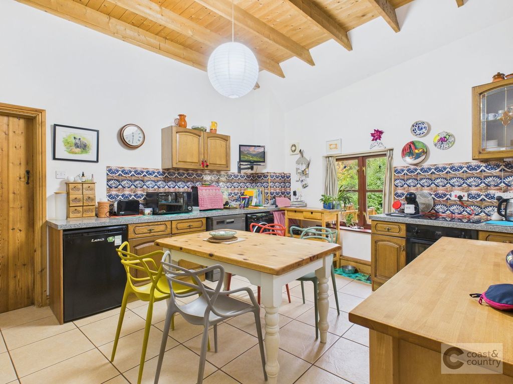 Property photo 3 of 27