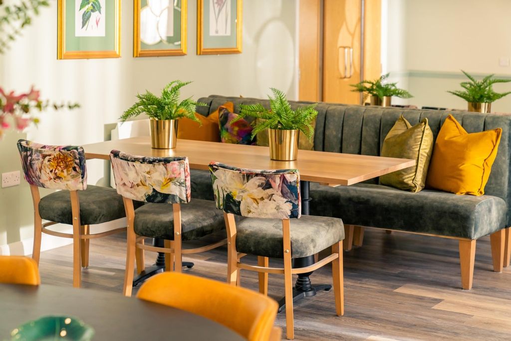 Property photo 2 of 19 Matcham Grange, Harrogate - Bistro