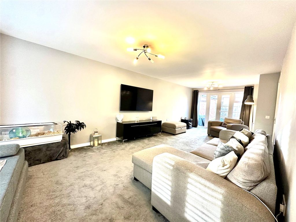 Property photo 2 of 16 Picture No. 02