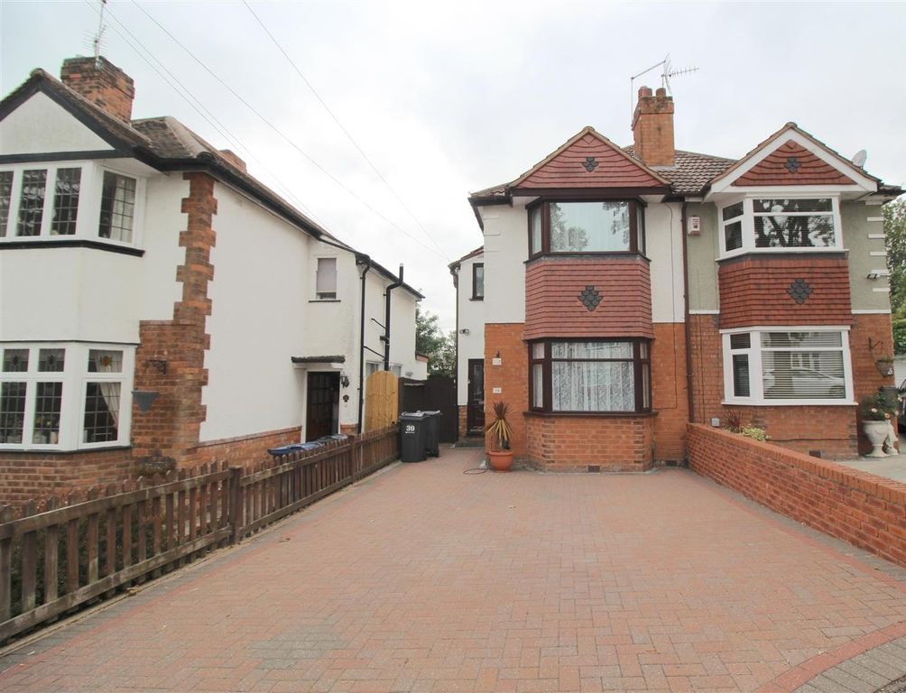 Property photo 1 of 11 Front