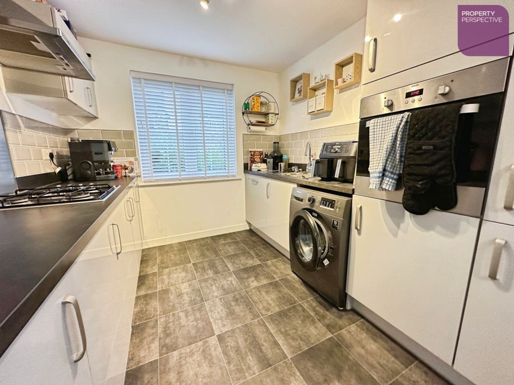 Property photo 3 of 12 Kitchen/Diner