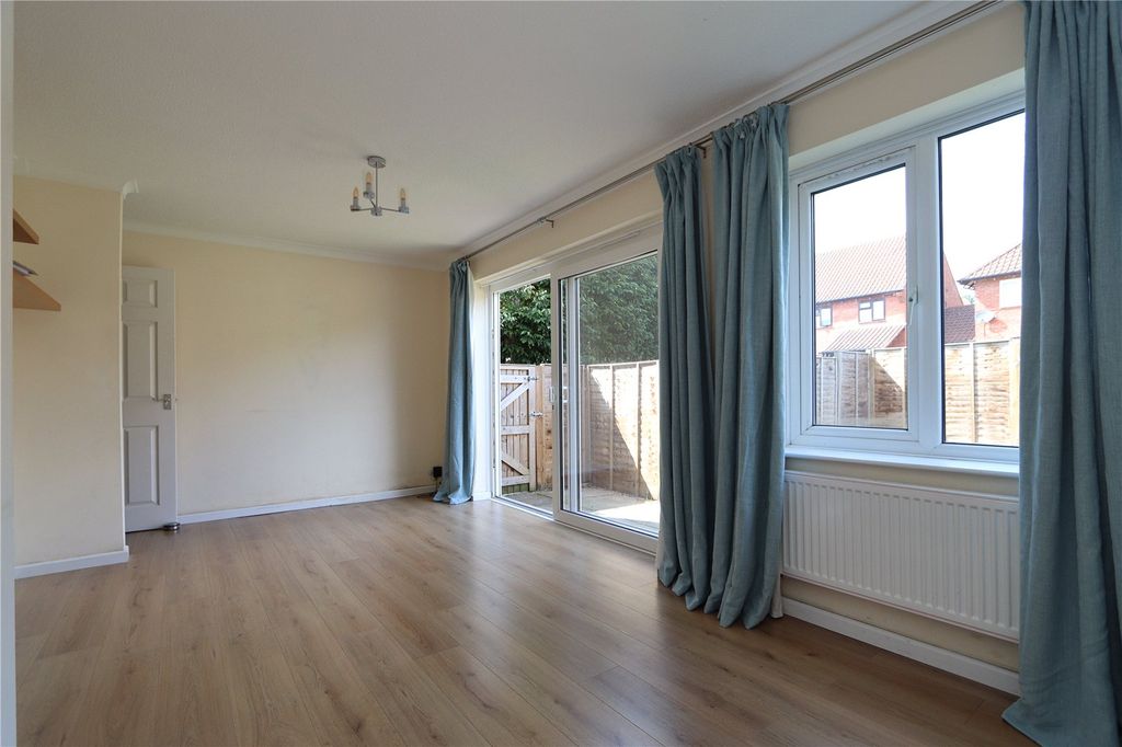 Property photo 2 of 14 Picture No. 13