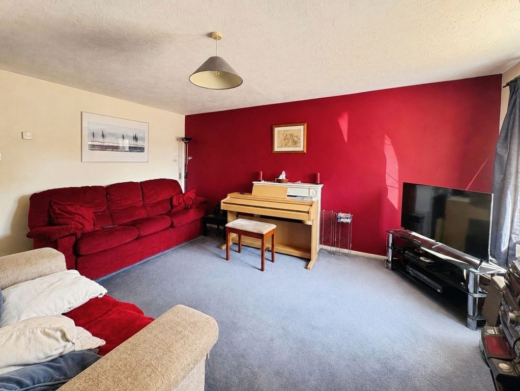 Property photo 2 of 12 Pbox-Img.Png