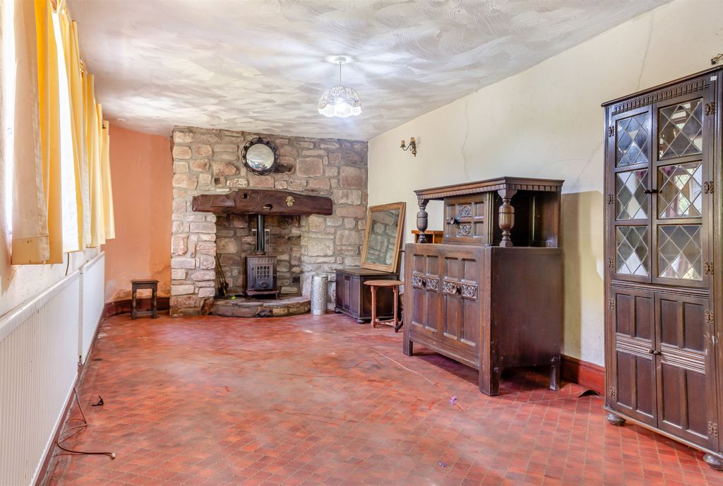 Property photo 3 of 26