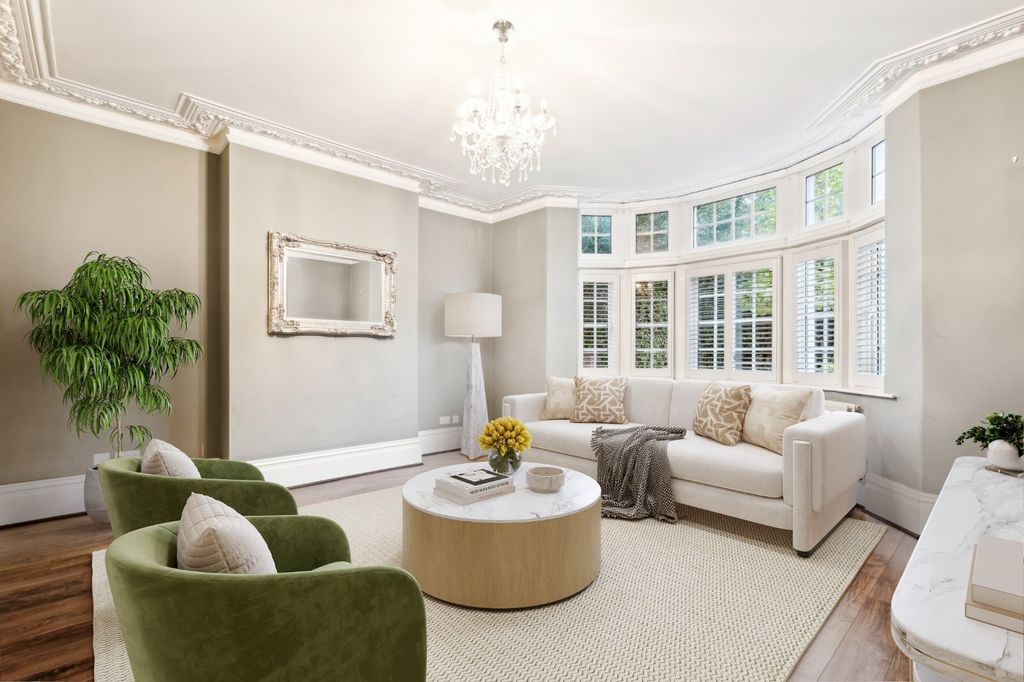 Property photo 3 of 18