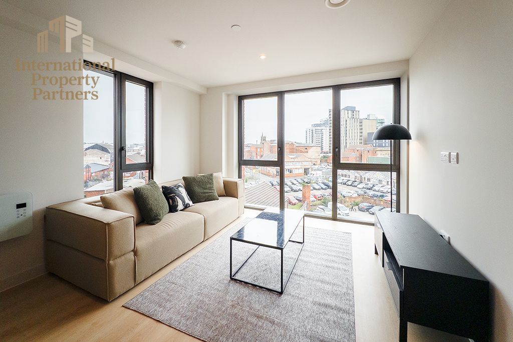 Property photo 1 of 19