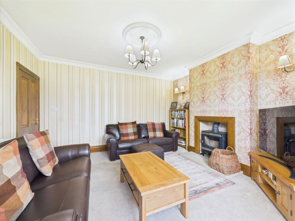 Property photo 3 of 25