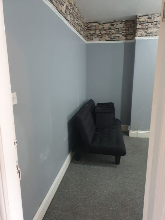 Property photo 3 of 34