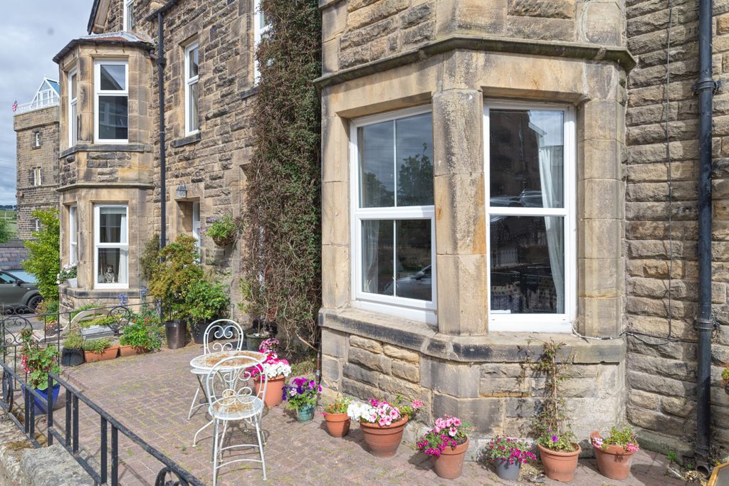 Property photo 2 of 27 Photo 20