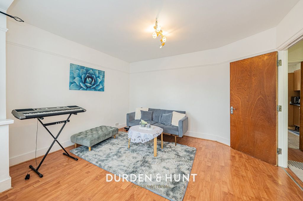 Property photo 3 of 24