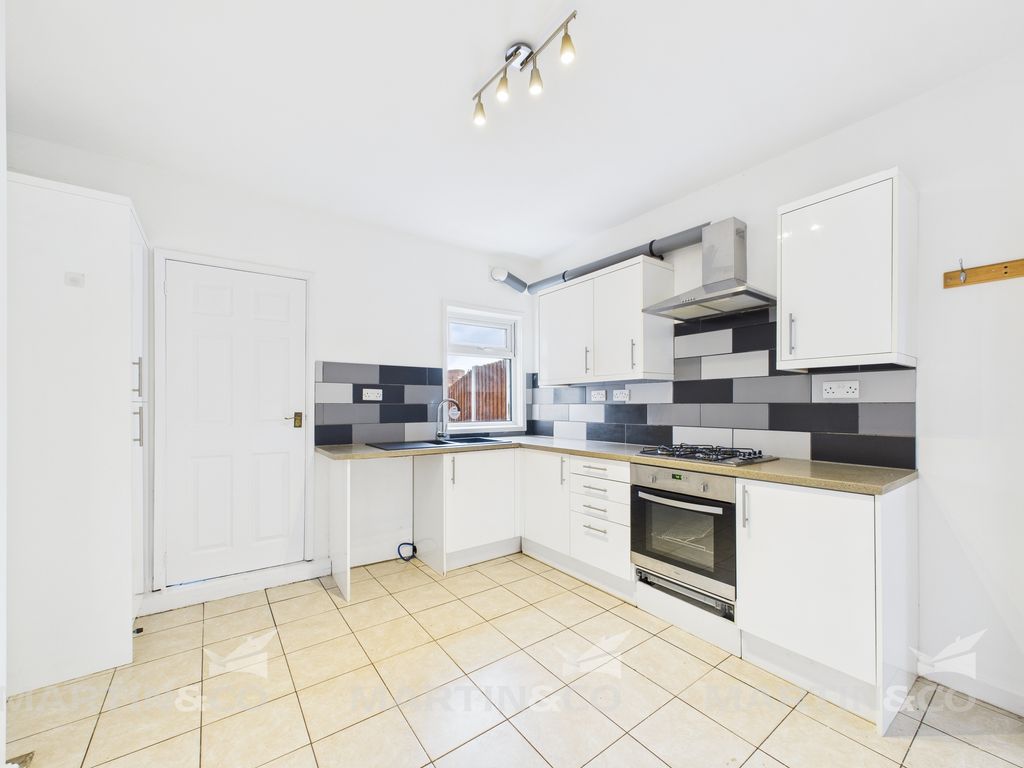 Property photo 1 of 6 Cam02406G0-Pr0502-Still008